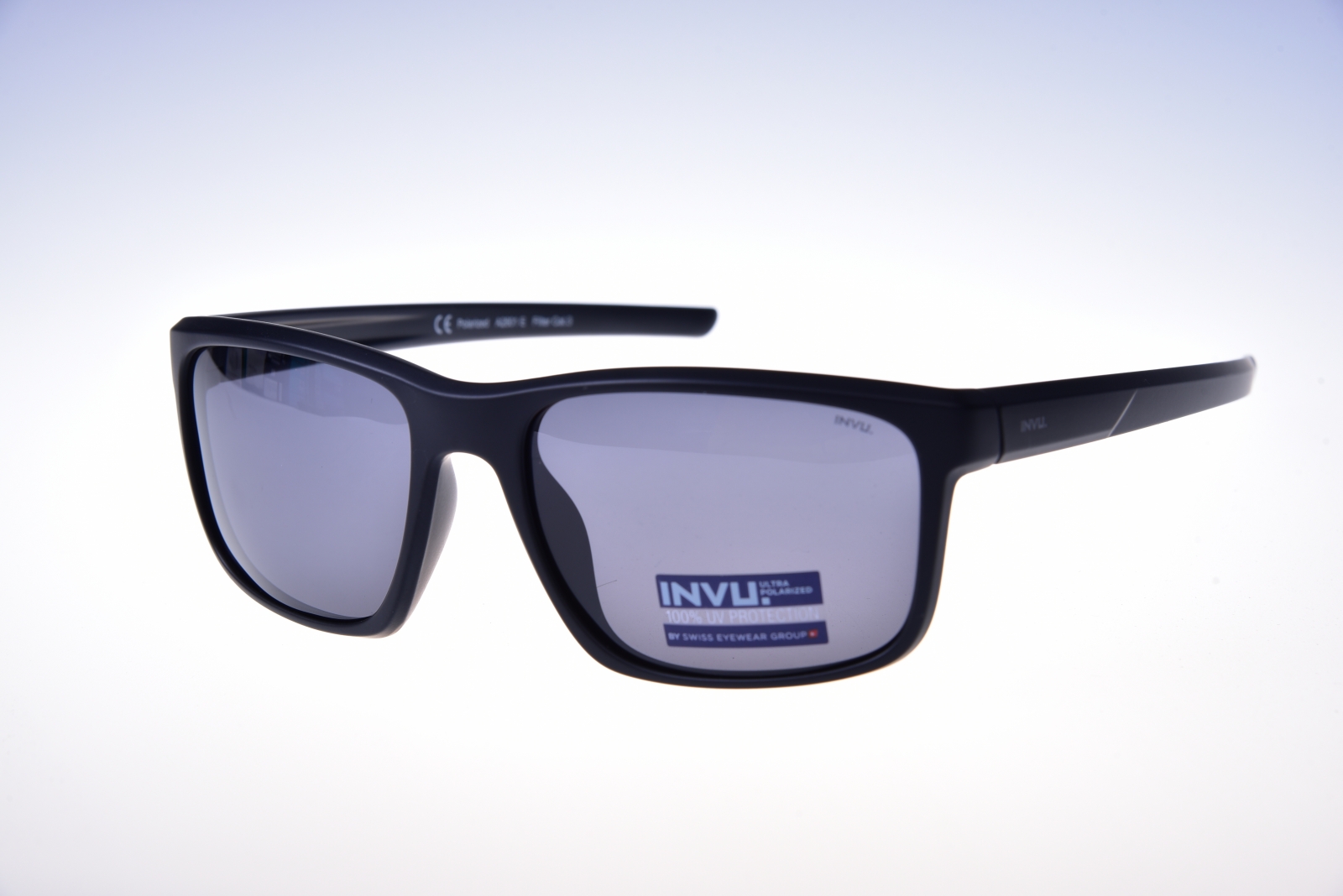 INVU. Active A2801E - Pánske slnečné okuliare